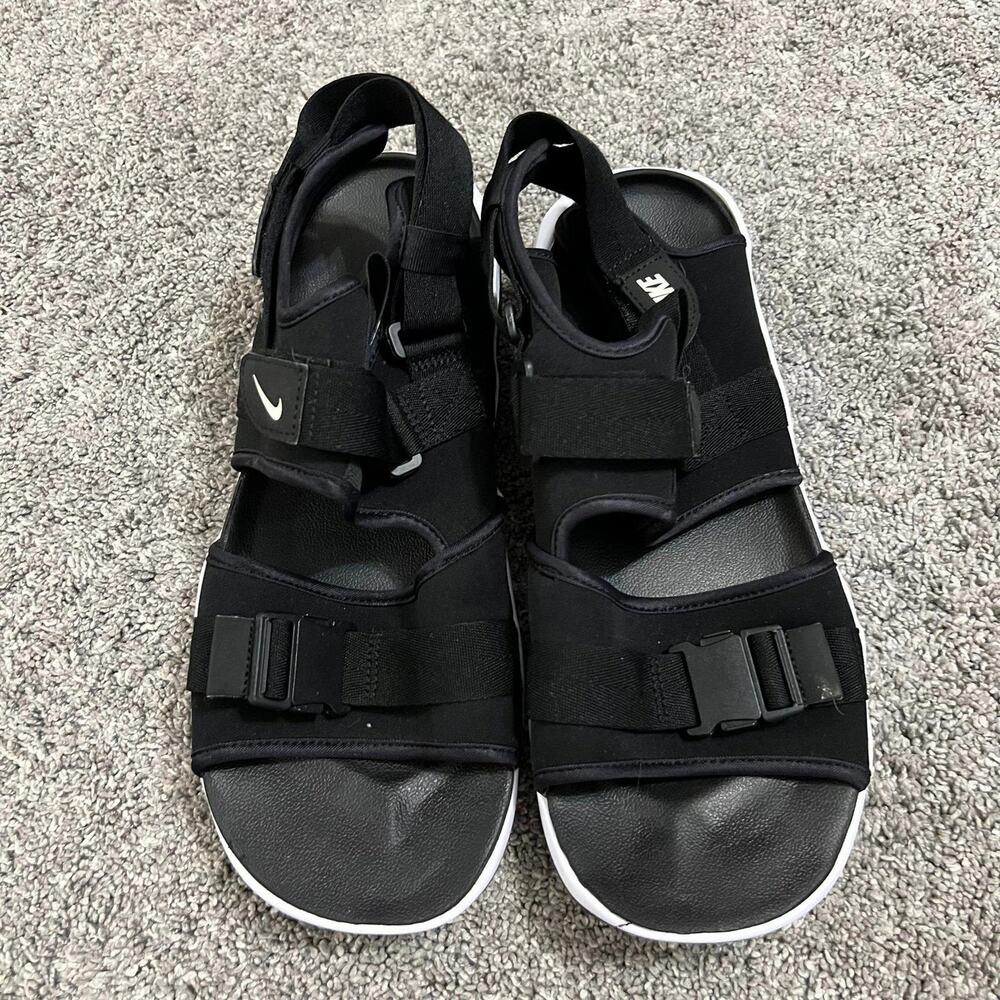 Nike Black and White Canyon Sandals size 14